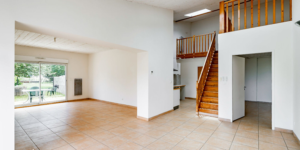 maison à ST PEY D ARMENS (33330)