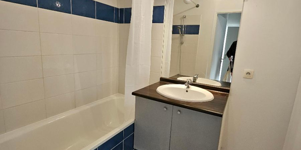 appartement à GALGON (33133)