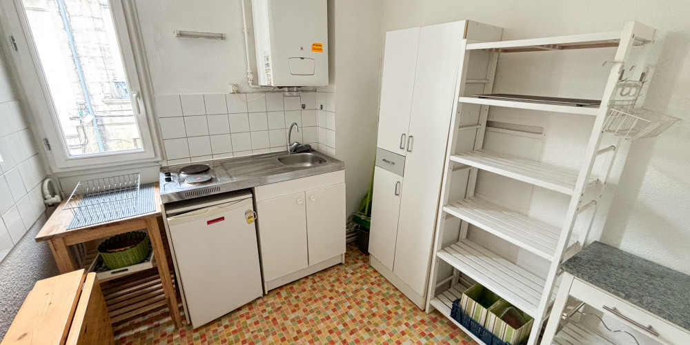 appartement à BORDEAUX (33300)