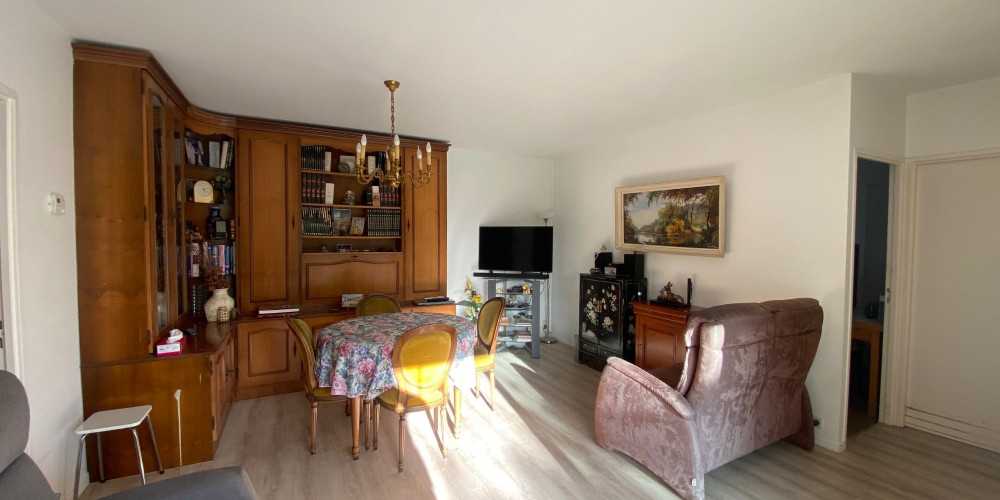 maison à ARES (33740)
