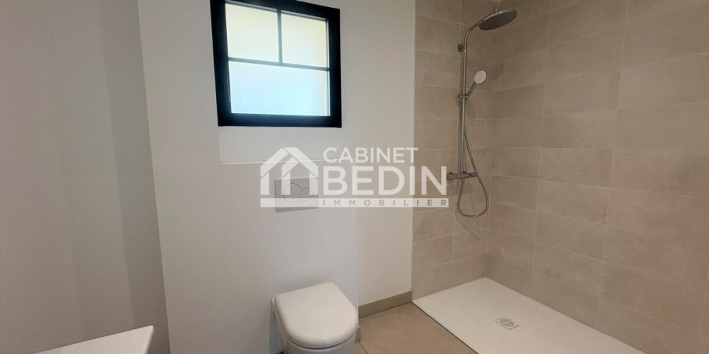 appartement à ST JEAN D ILLAC (33127)