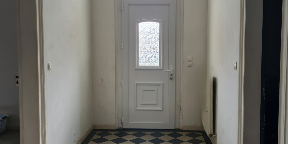 maison à PETIT PALAIS ET CORNEMPS (33570)