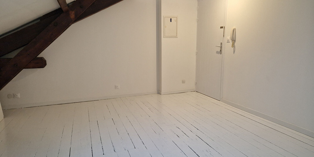 appartement à BORDEAUX (33800)