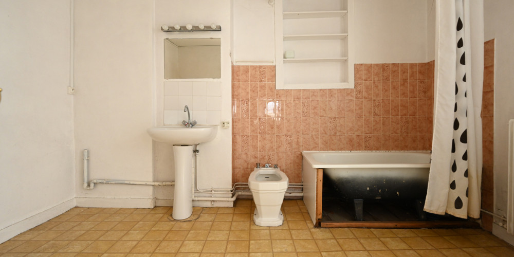 appartement à BORDEAUX (33000)
