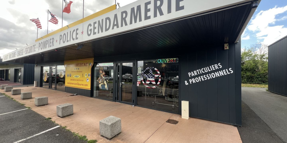 local commercial à LES BILLAUX (33500)