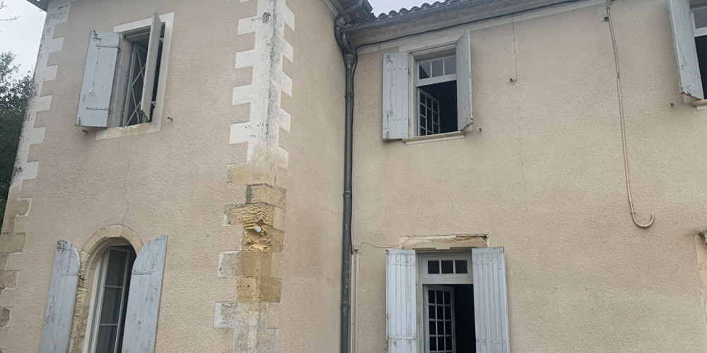 maison à LUGON ET L ILE DU CARNAY (33240)