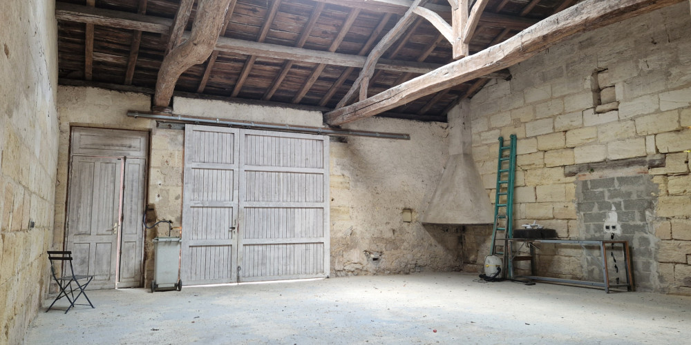 maison à MACAU (33460)