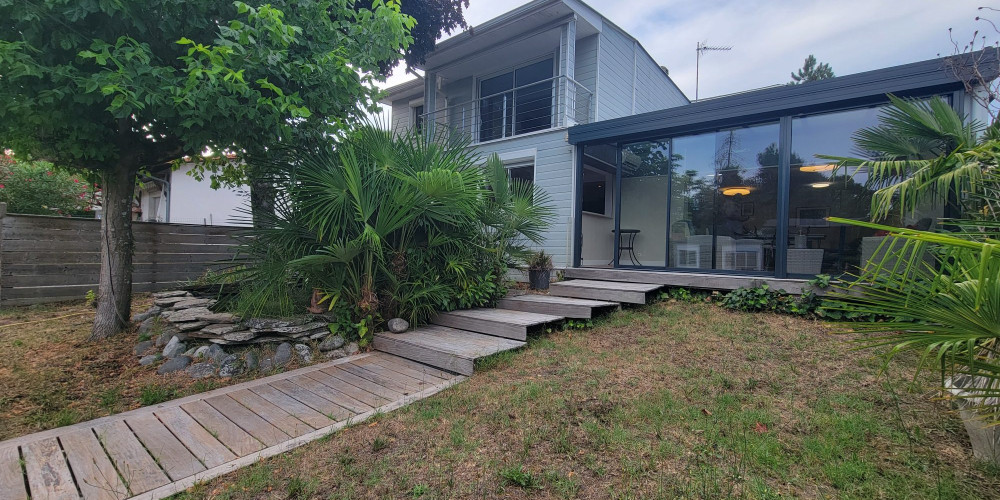 maison à VILLENAVE D ORNON (33140)