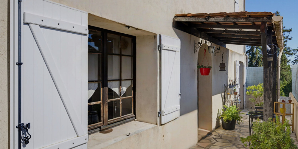 maison à GENISSAC (33420)