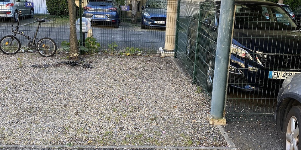 parking à BORDEAUX (33000)