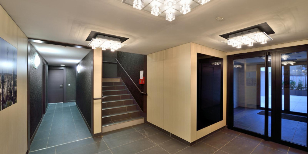 appartement à BORDEAUX (33800)