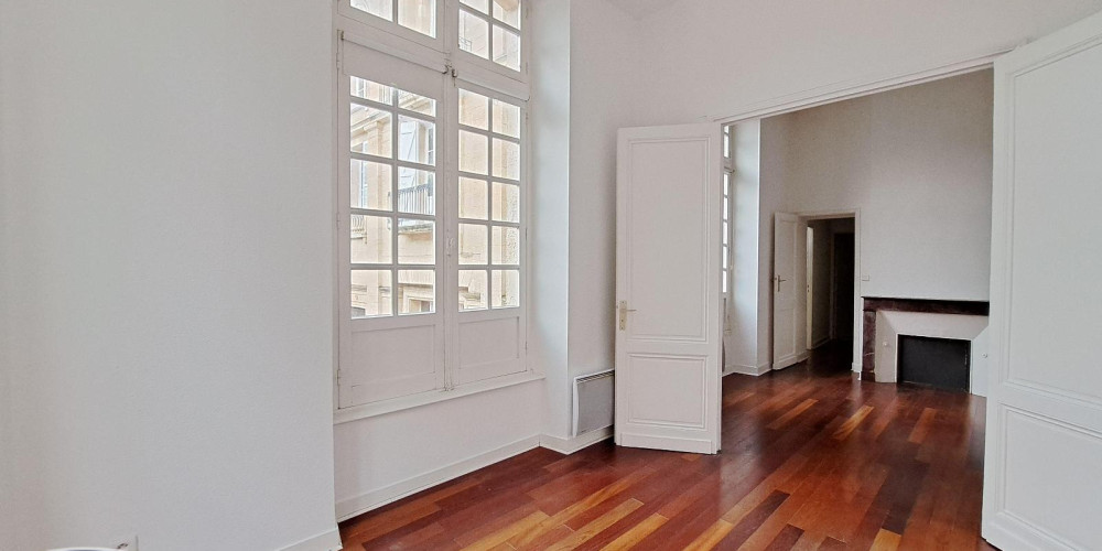 appartement à BORDEAUX (33000)