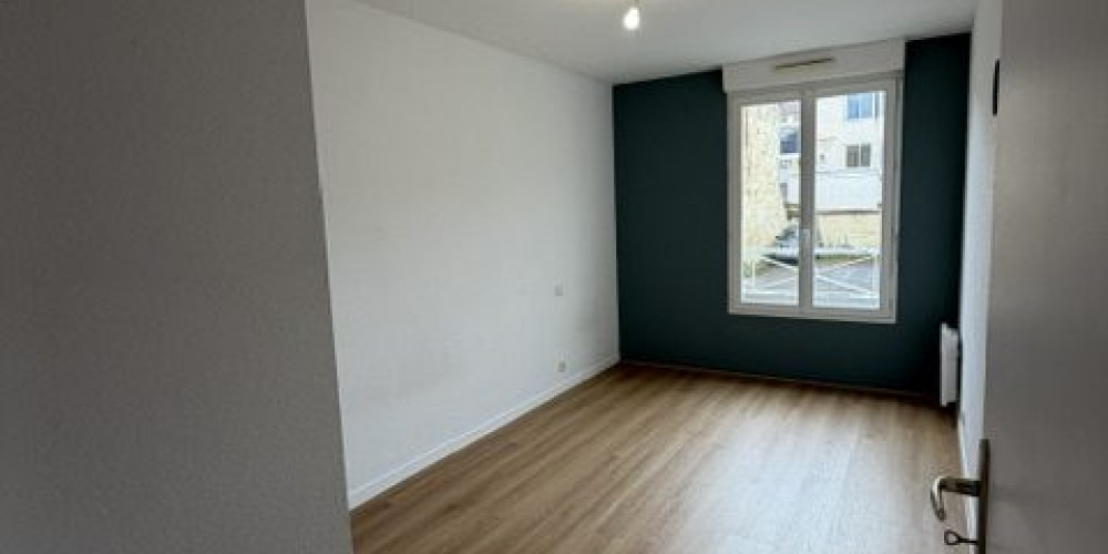 appartement à BORDEAUX (33800)