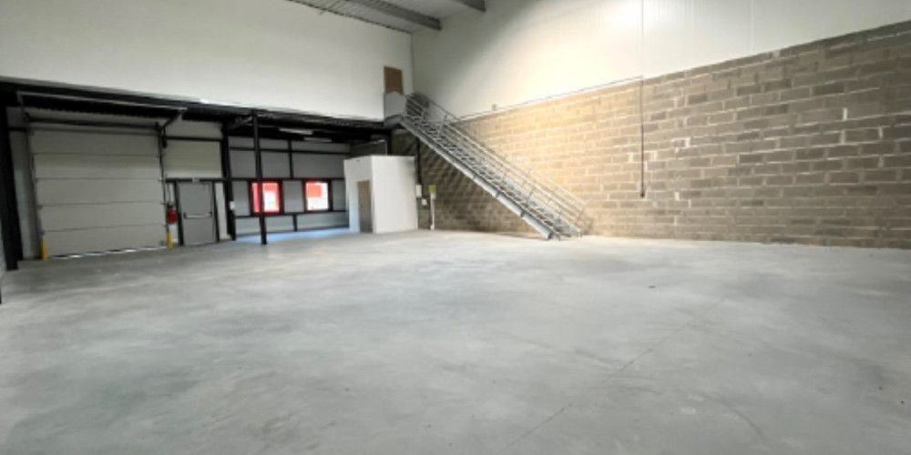 local industriel à TRESSES (33370)