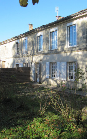 Immeuble  PRIGNAC ET MARCAMPS