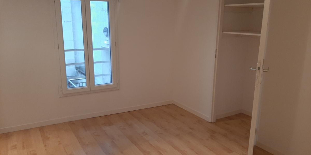 appartement à CREON (33670)