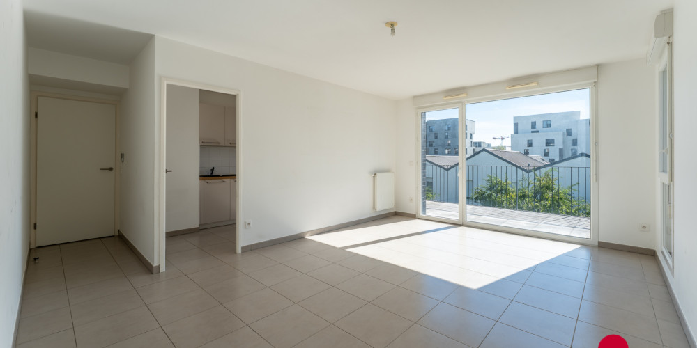 appartement à BORDEAUX (33300)