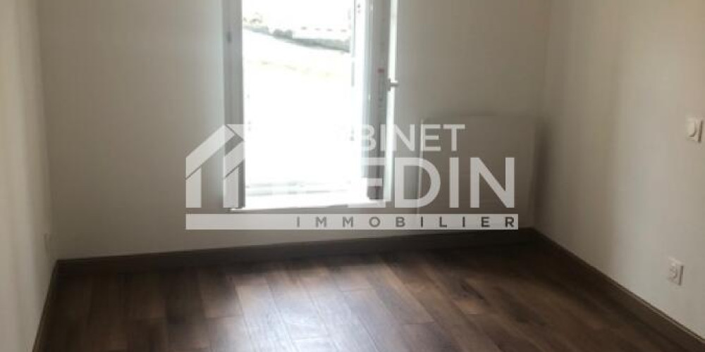 appartement à VILLEGOUGE (33141)