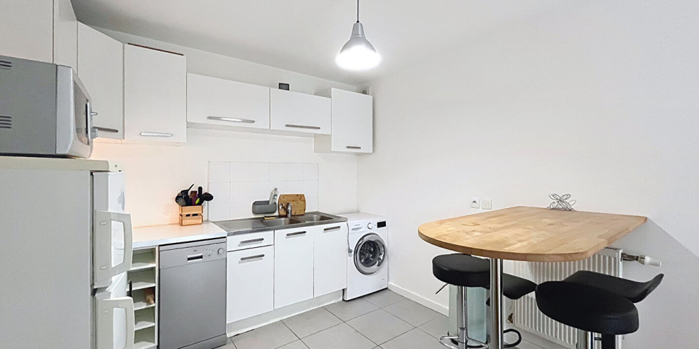 appartement à BORDEAUX (33300)