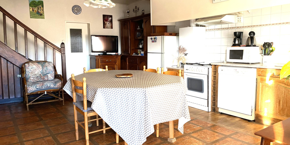 maison à ST DENIS DE PILE (33910)