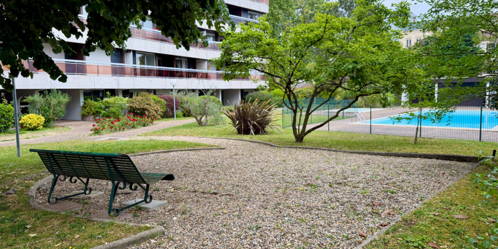 appartement à BORDEAUX (33000)