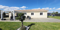 maison à RAUZAN (33420)