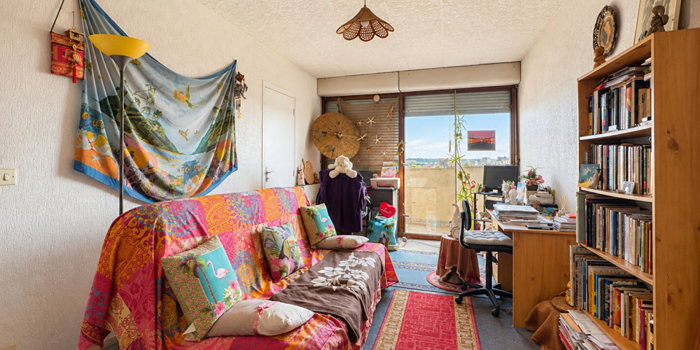 appartement à BORDEAUX (33800)