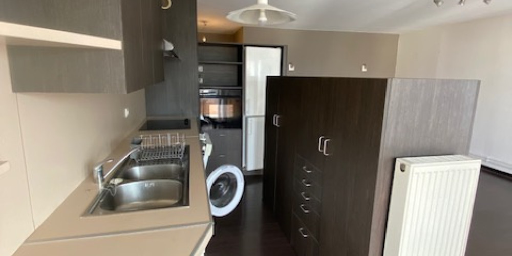 appartement à BORDEAUX (33800)