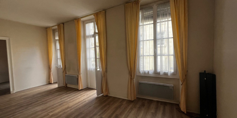 appartement à BORDEAUX (33000)
