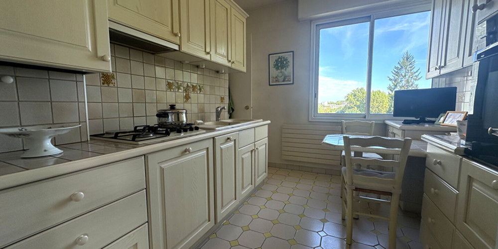 appartement à BORDEAUX (33200)