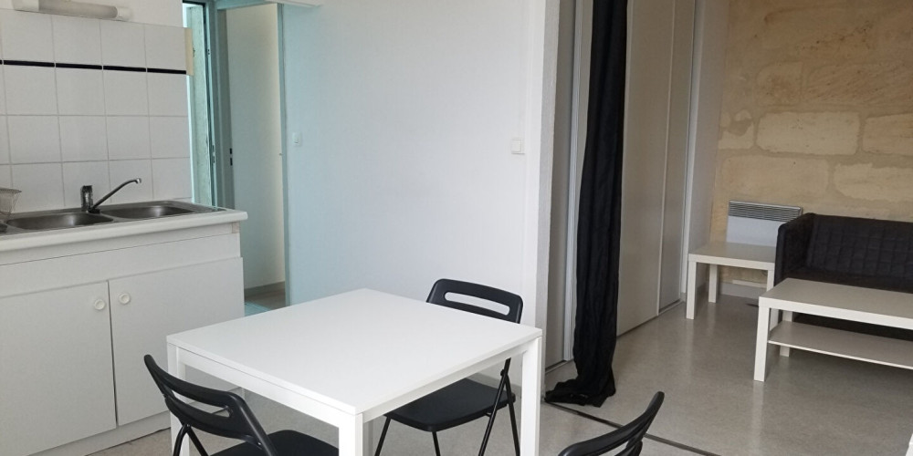 appartement à BORDEAUX (33800)