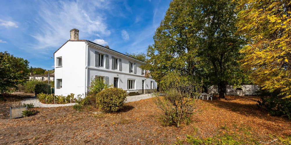 maison à LA BREDE (33650)