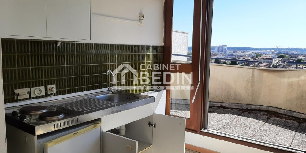 appartement à BORDEAUX (33800)