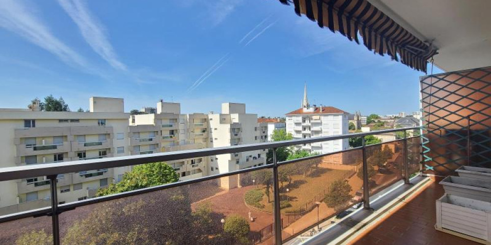 appartement à BORDEAUX (33200)