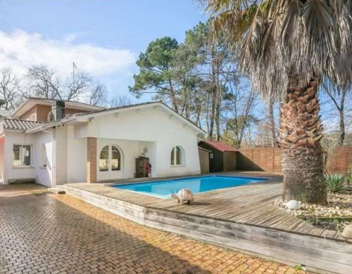 maison  ARES