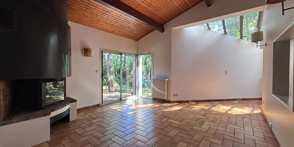 maison à LE TAILLAN MEDOC (33320)