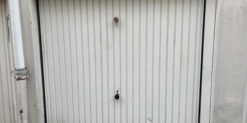 parking à BORDEAUX (33000)