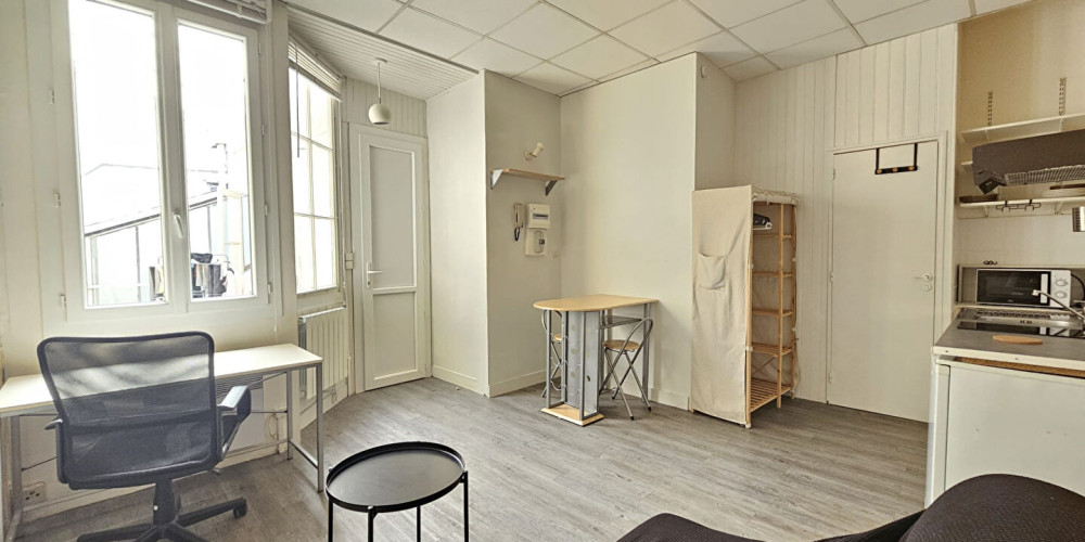 appartement à BORDEAUX (33800)