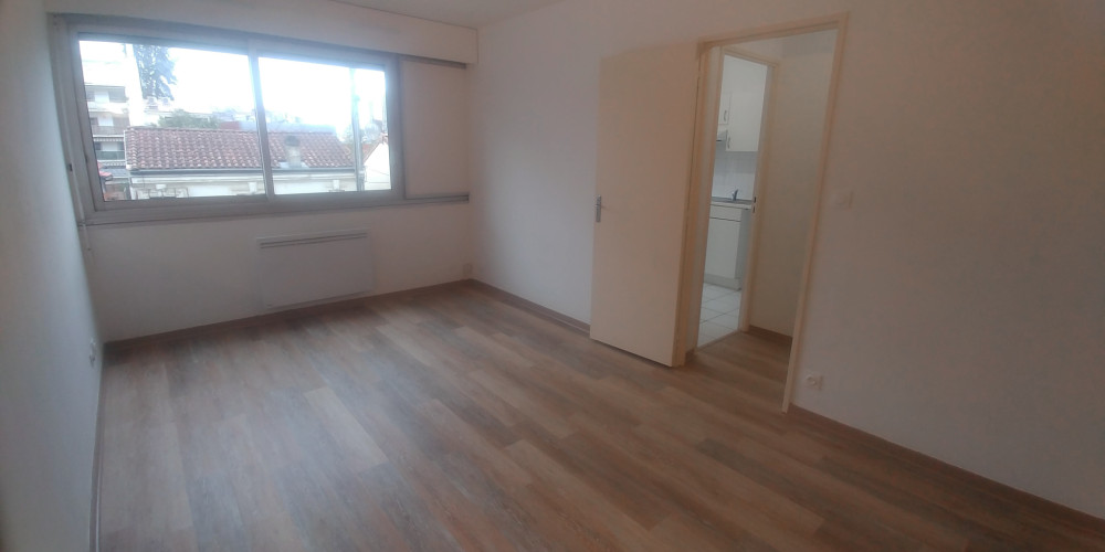 appartement à BORDEAUX (33000)