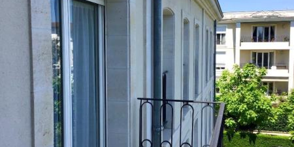 appartement à BORDEAUX (33000)