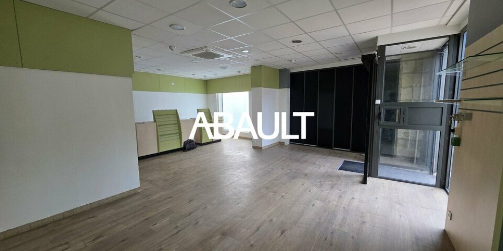 local commercial à BORDEAUX (33800)