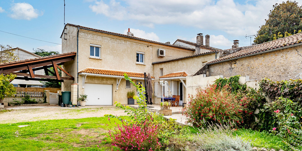 maison à STE TERRE (33350)