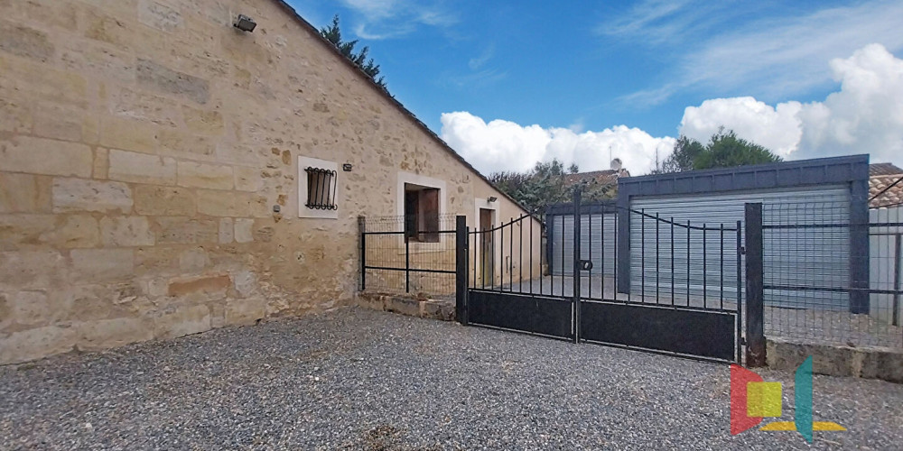maison à GREZILLAC (33420)