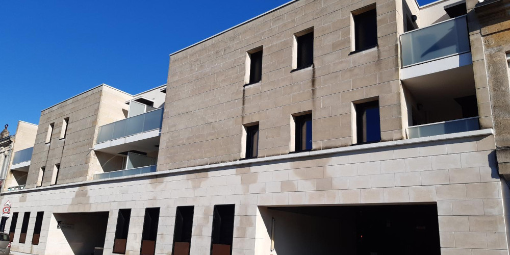 appartement à BORDEAUX (33800)
