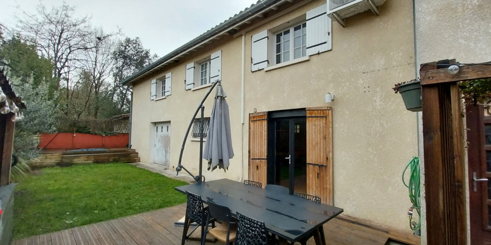 maison à STE TERRE (33350)