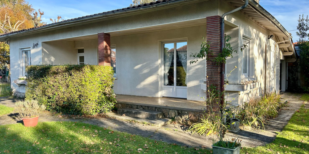 maison à ARES (33740)