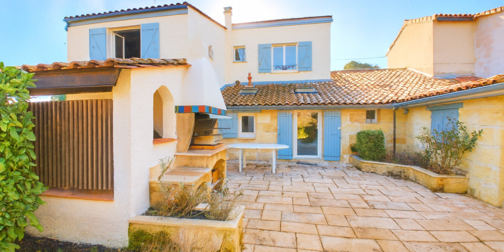 maison à AMBARES ET LAGRAVE (33440)