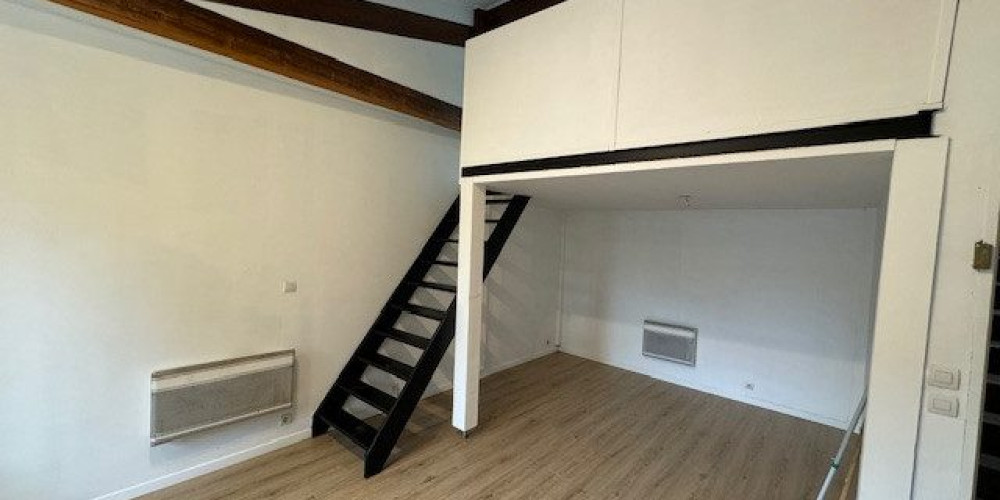 appartement à BORDEAUX (33800)