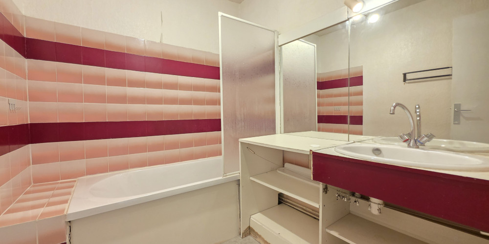 appartement à BORDEAUX (33000)