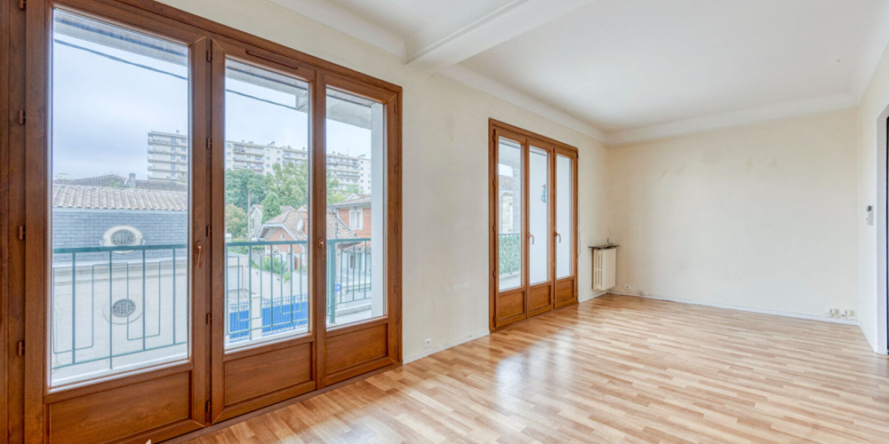 appartement à BORDEAUX (33200)